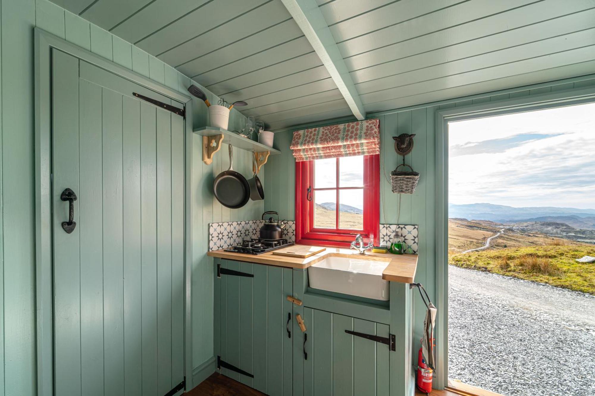 Hotel Barlwyd Glamping à Blaenau Ffestiniog Extérieur photo